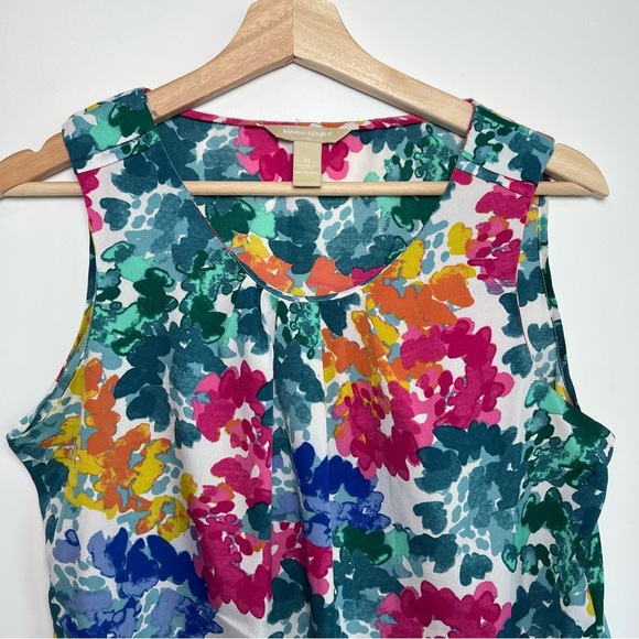 Banana Republic Multi Color Floral Sleeveless Scoop Neck Blouse, size Medium - Picture 2 of 6